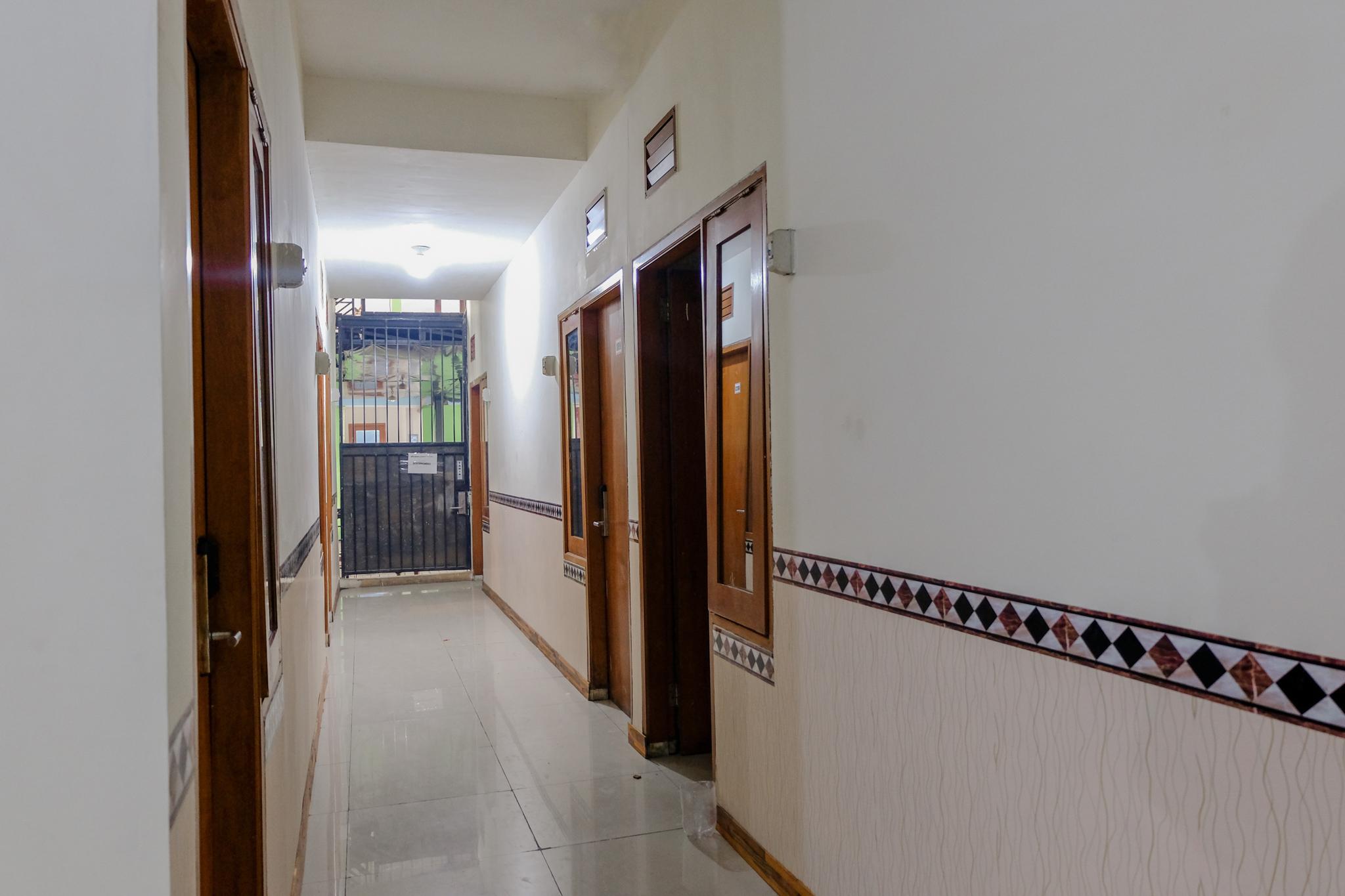 Reddoorz Near Flyover Arjosari Malang Exterior foto