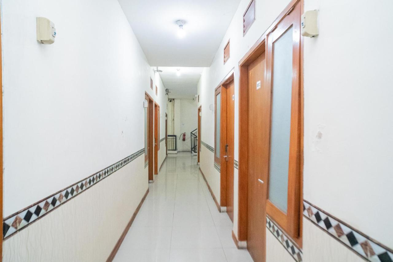 Reddoorz Near Flyover Arjosari Malang Exterior foto